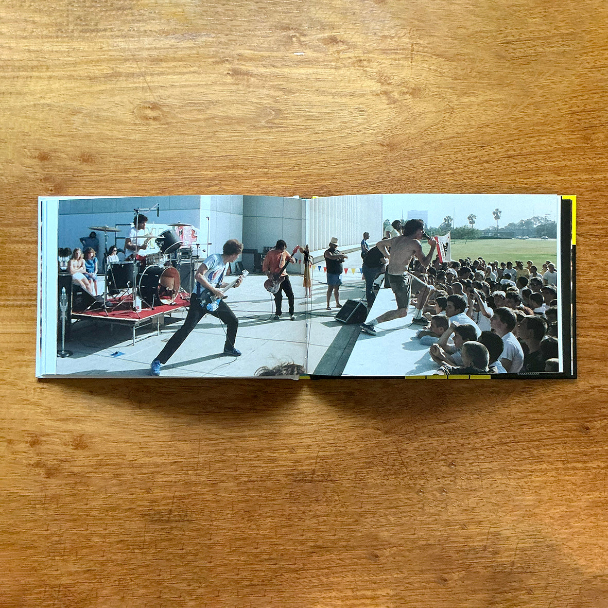 予約 [洋書・写真集] マイケル・ピアソン 「My War On Wilshire: Black Flag vs. the Federal 」（16pの日本語翻訳ブックレット付き！）